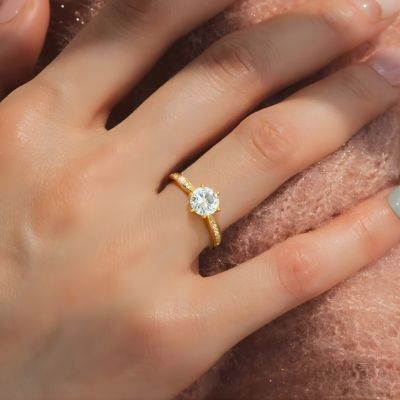 bague alliance femme pureté cristalline