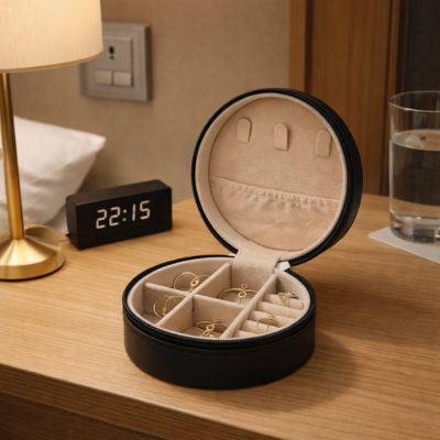 boite a bijoux voyage noir chambre d'hôtel