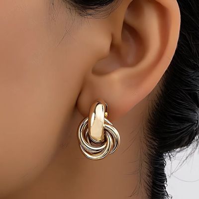 boucle d'oreille femme couleur or brillant