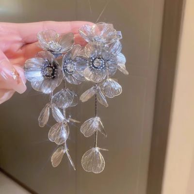 Boucle d'oreille fleur pendante - Lydia