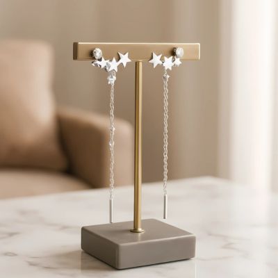 boucle d'oreille pendante argentée éclat