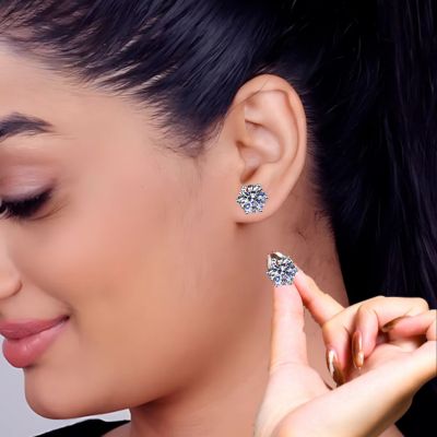 boucles d'oreilles moissanite qui brille